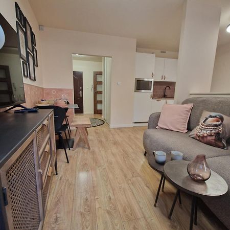 Studio Annabel 옐레니아구라 외부 사진