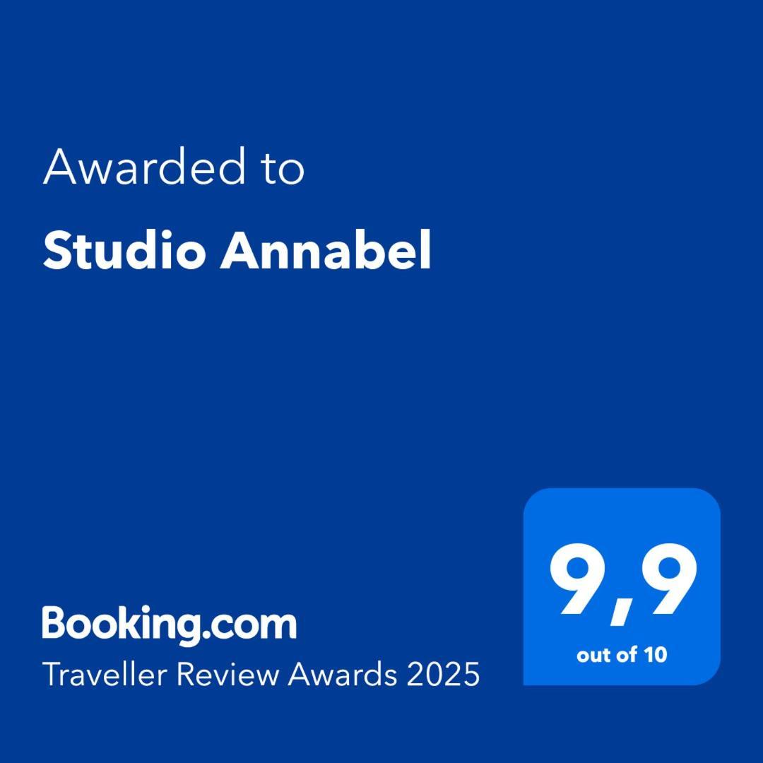 Studio Annabel 옐레니아구라 외부 사진